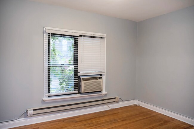 Foto del edificio - 719 W Roscoe St