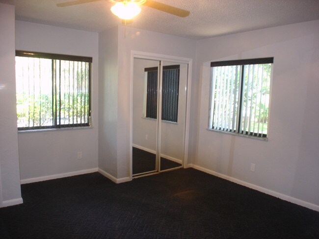 Habitación en la planta baja - 9 Glen Arbor Park