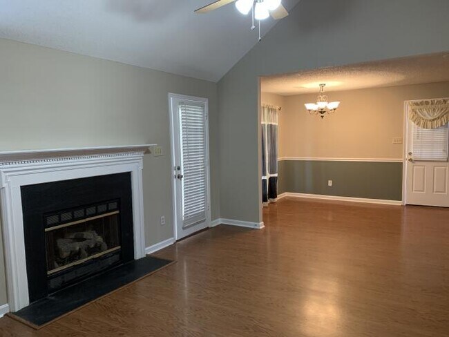 Building Photo - 3 bedroom in Bonaire GA 31005