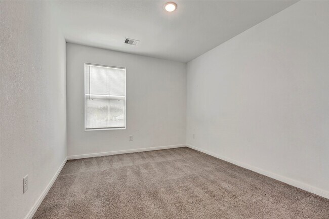 Building Photo - 307 Rd 5138
