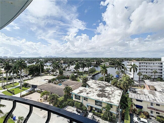 Foto del edificio - 3250 NE 28th St