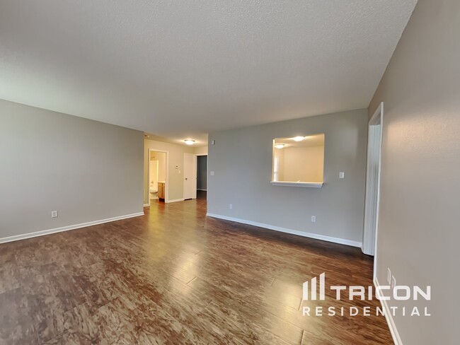 Foto del edificio - 1631 Prairieview Ln