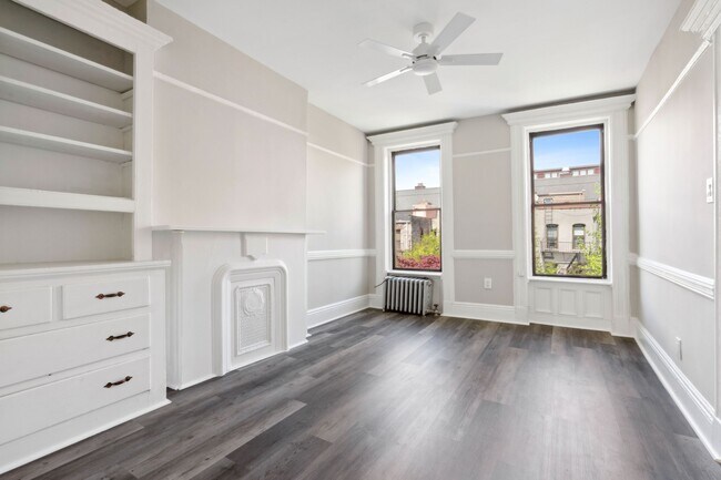 Building Photo - 373A 16th St