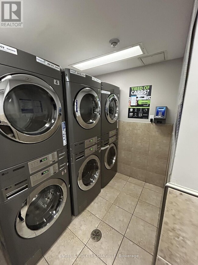 Building Photo - 11 Thirty Third St