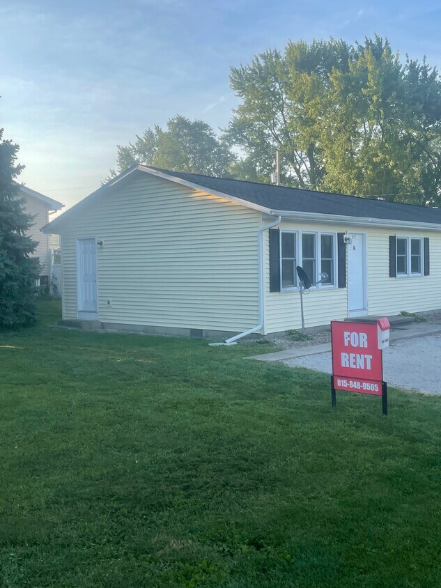 Foto principal - 211 N Calhoun St