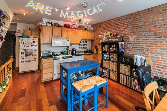 Photo - 745 S 20th St Apartment