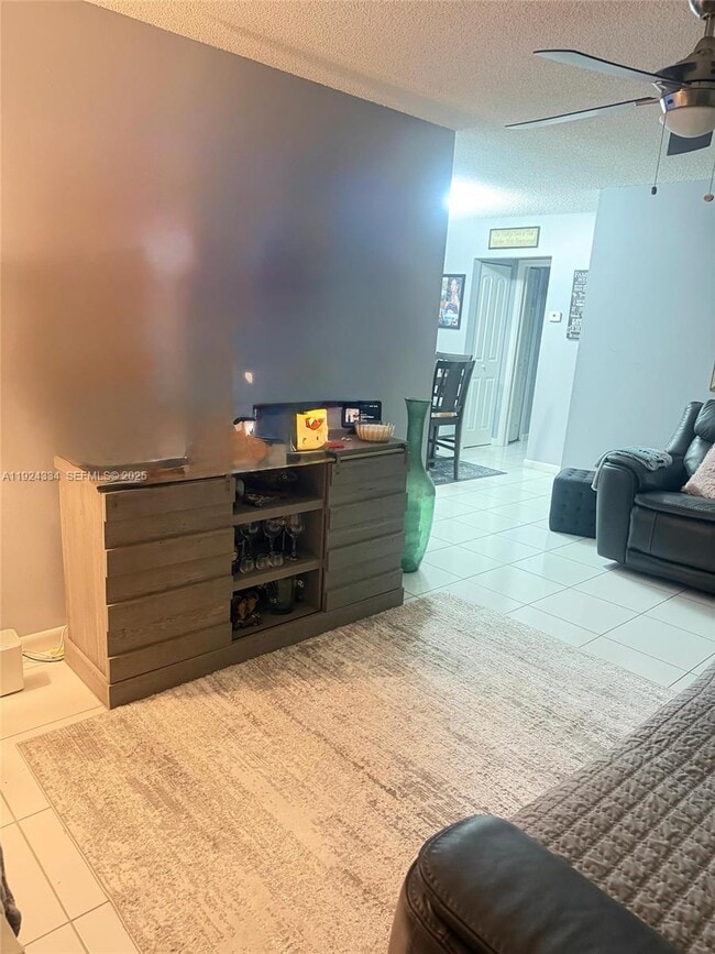 Building Photo - 3001 NW 4th Terrace