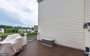 Building Photo - 15417 Papillon Pl