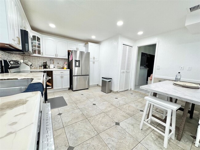 Building Photo - 3424 Spring Bluff Pl