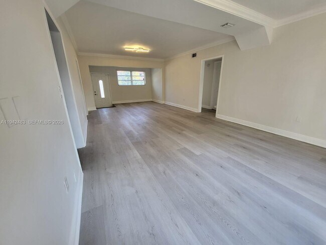 Foto del edificio - 2330 SW 31st Ave