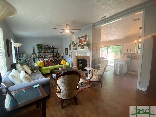 Foto del edificio - 102 Greenbriar Ct