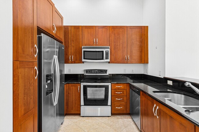 Building Photo - 701 S Olive Ave