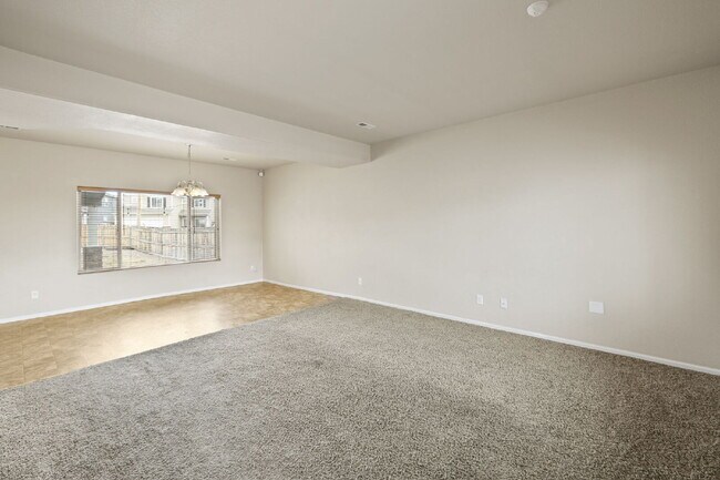 Foto del edificio - 917 Silverqueen Rd