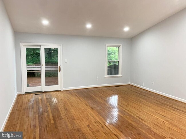 Building Photo - 14009 Saddleview Dr