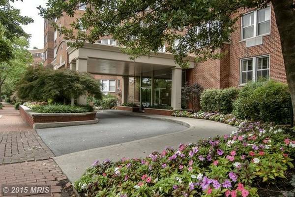 Primary Photo - 2500 Q St NW