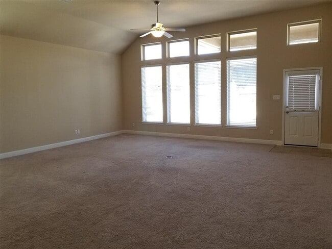 Building Photo - 118 Angel Hollow Ln