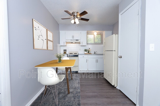 Building Photo - 2727 N Amidon Ave