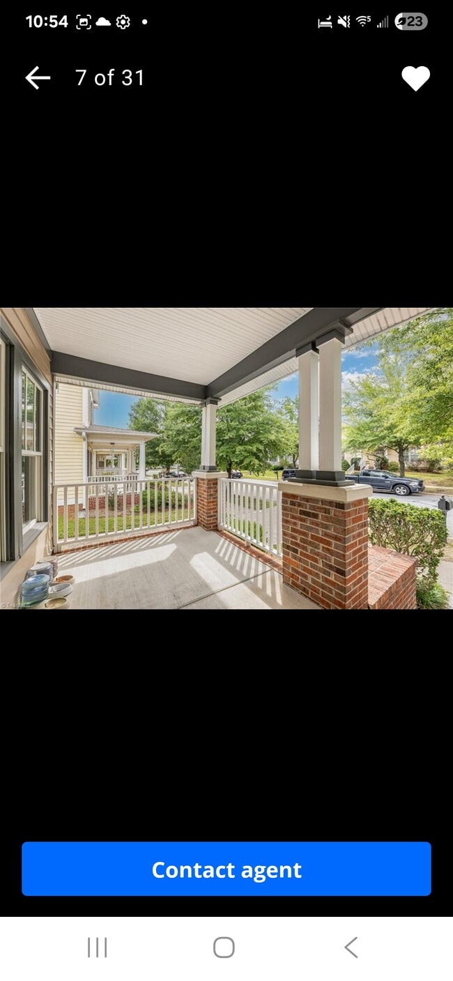 Building Photo - 610 Bingham St