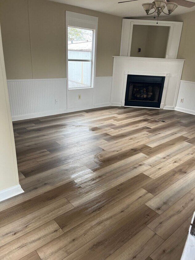 Foto principal - 549 13th St