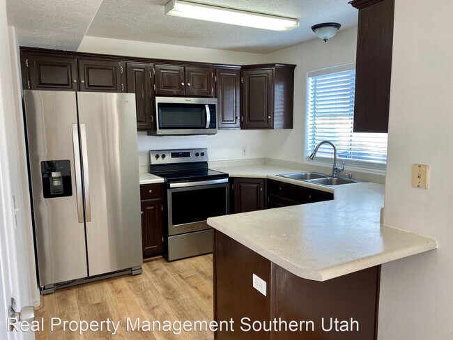 Building Photo - 3 br, 2.5 bath House - 1591 W 1170 N #24