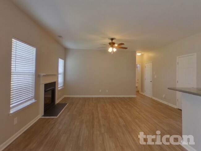 Foto del edificio - 3404 Burnage Hall Rd