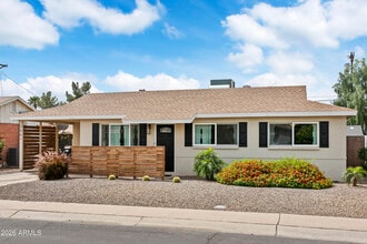 Building Photo - 7901 E Loma Land Dr