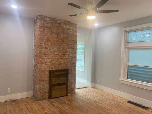 Building Photo - 129 3rd St