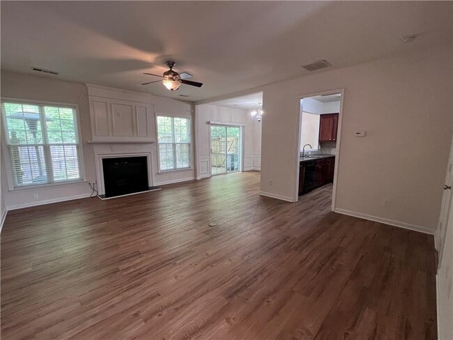 Building Photo - 2055 Fosco Dr NW