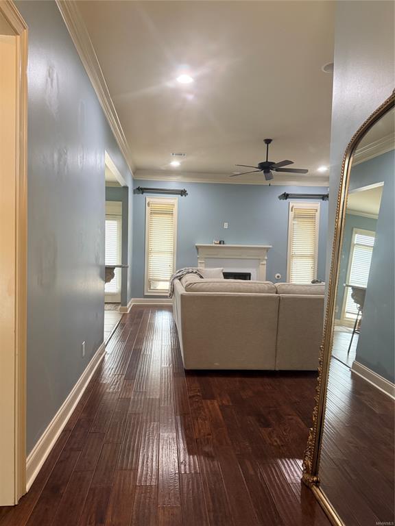 Building Photo - 5812 Lotus Cir