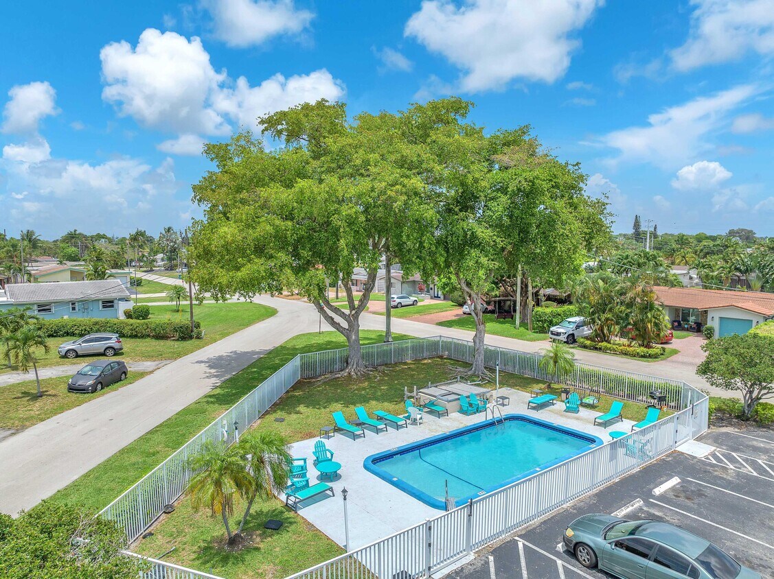 Primary Photo - 1720 NW 37th St