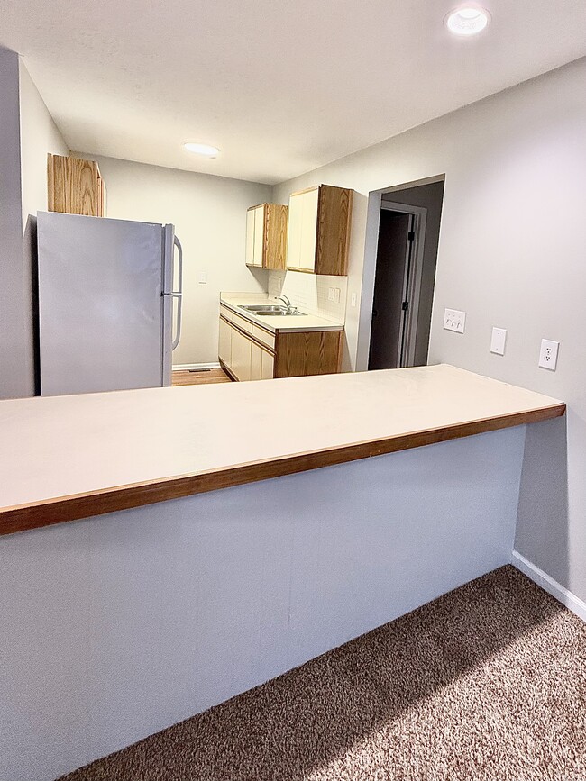 Building Photo - 297 High St