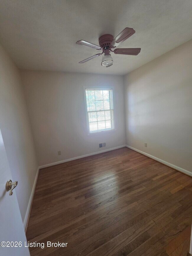 Building Photo - 12217 Ledges Dr