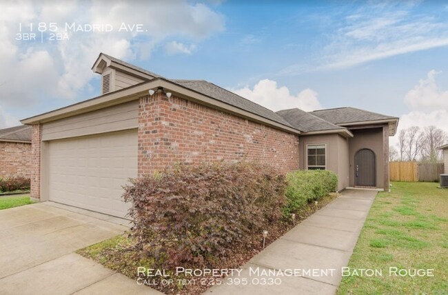 Building Photo - Home in Spanish Lakes