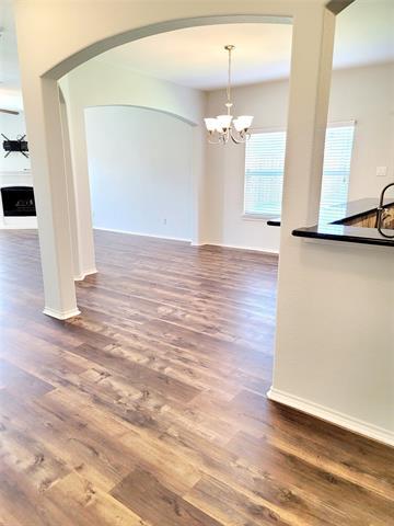 Foto del edificio - 633 Cherry Spring Dr