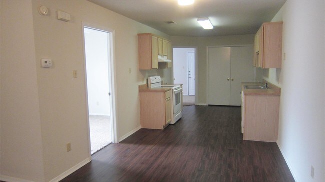 Foto del edificio - 2734 James Rd