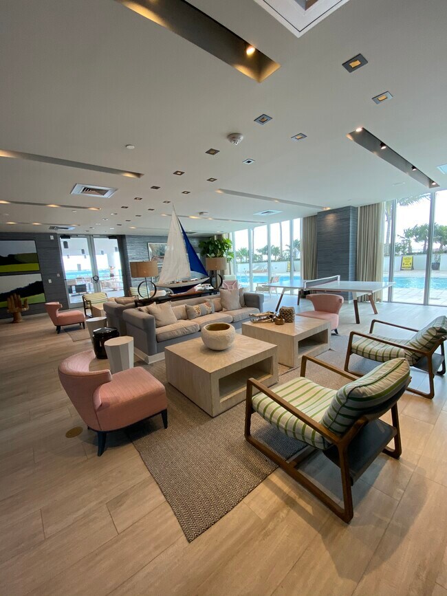 Foto del edificio - 2900 NE 7th Ave