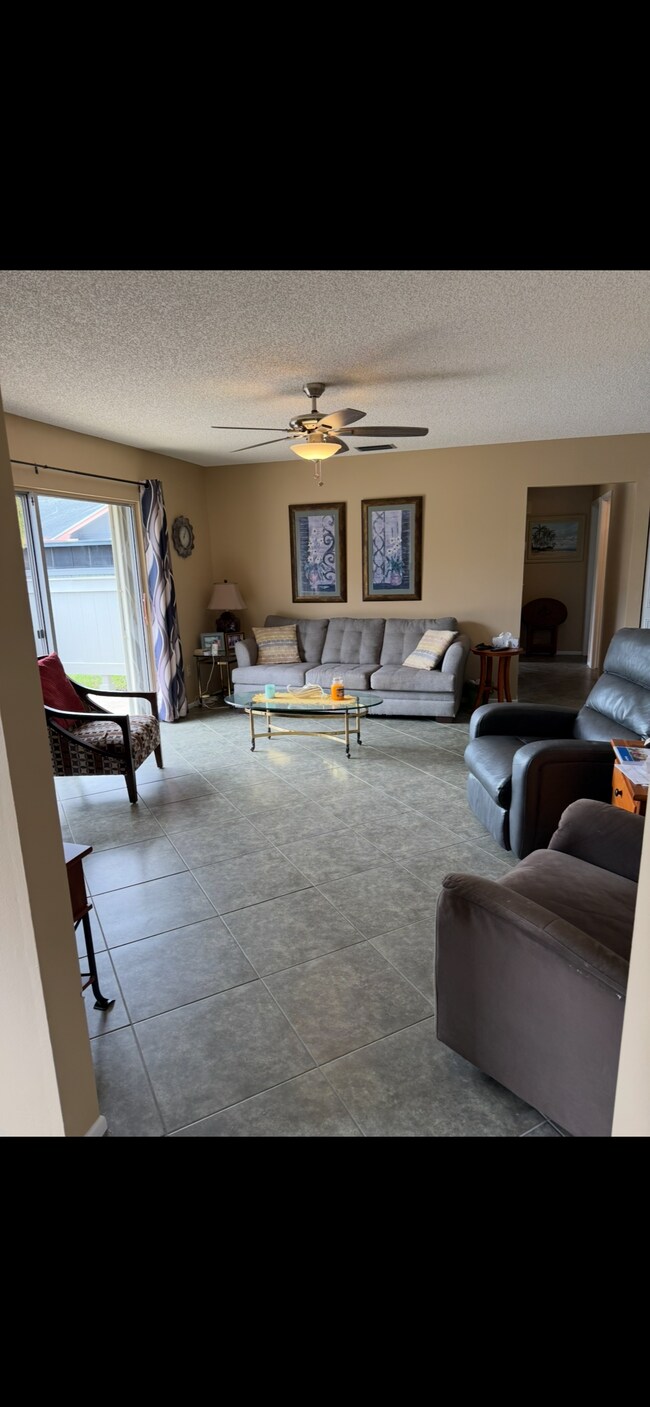 316 S Peters-Plano de planta - 4043 NW Cinnamon Tree Cir