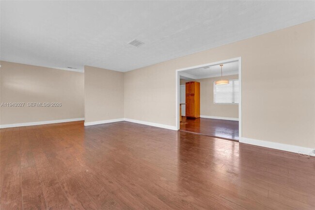 Foto del edificio - 11141 NW 22nd Ct