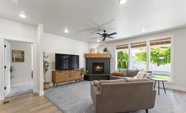 Foto del edificio - 4 Bedroom Home - Meridian