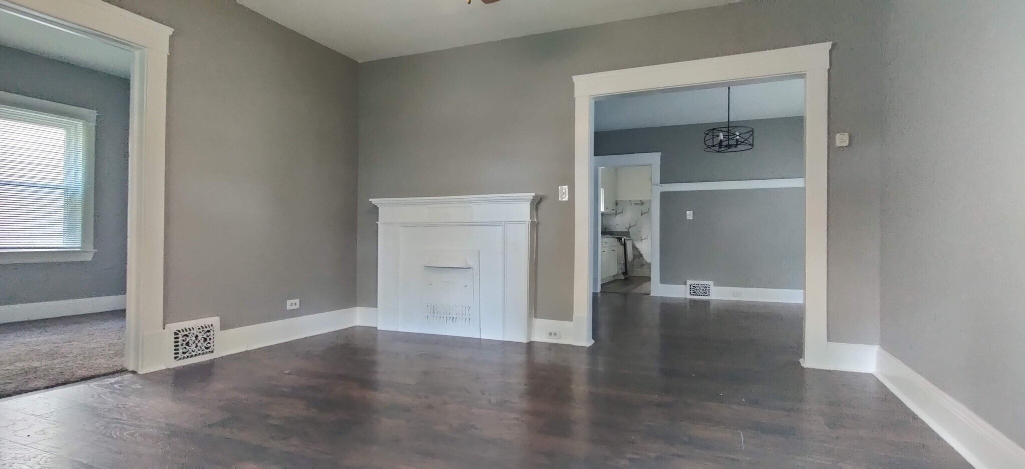 1317 W 61st St Cleveland, OH 44102 – photo 1