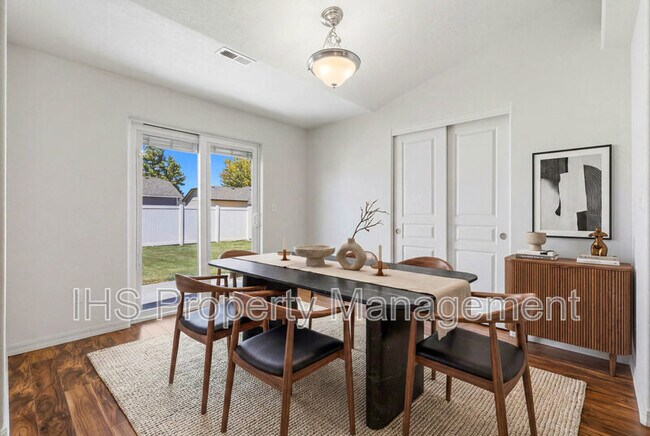Foto del edificio - 5624 Coppercap Mountain Ln