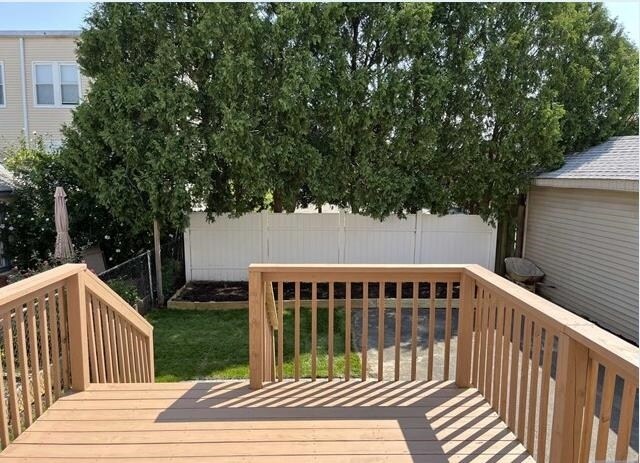 Building Photo - 850 Devon St