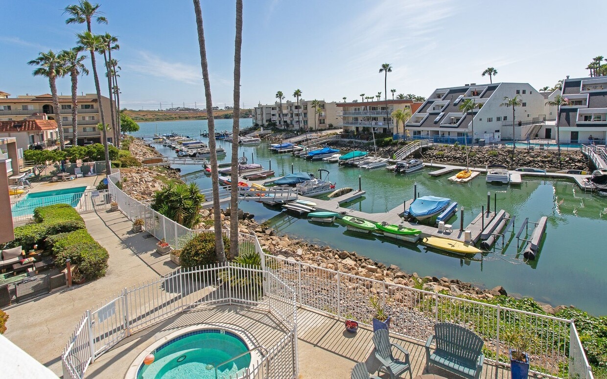 Foto principal - Condo on Beautiful Carlsbad Lagoon!!
