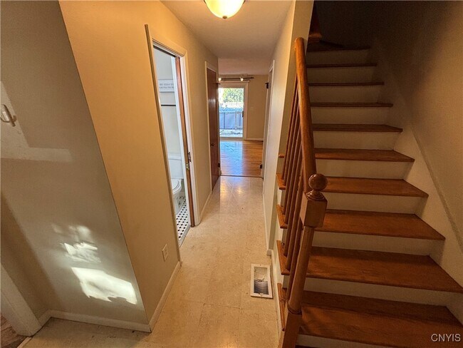 Foto del edificio - 4307 Candlelight Ln