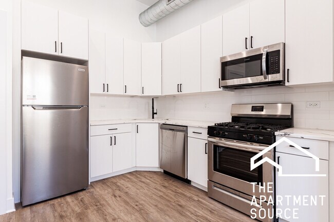 Foto del edificio - 4731 N Western Ave