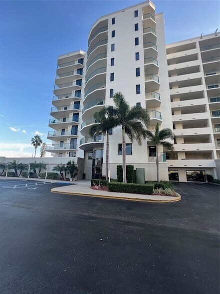 Foto del edificio - 670 Island Way