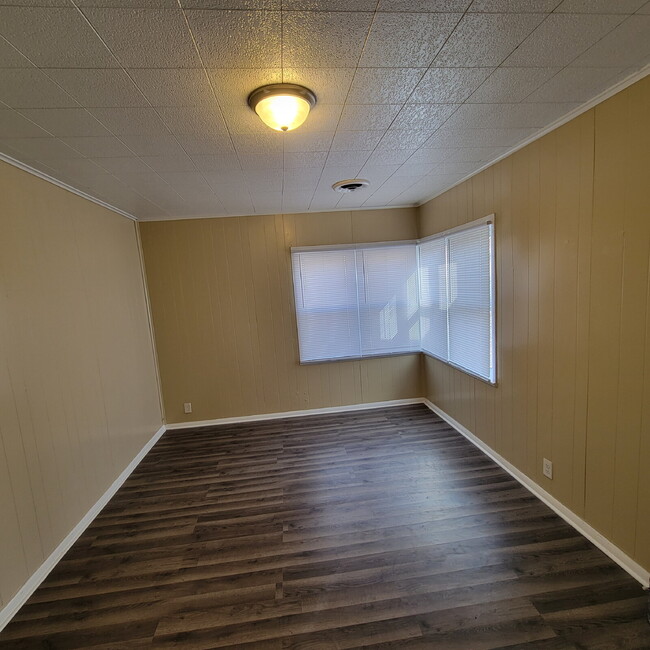 Building Photo - Mars Hill 2BR House w/Garage and Fenced Backyard!