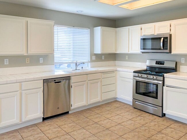 Building Photo - COMING SOON! 3 Bedroom Home in the Desirab...