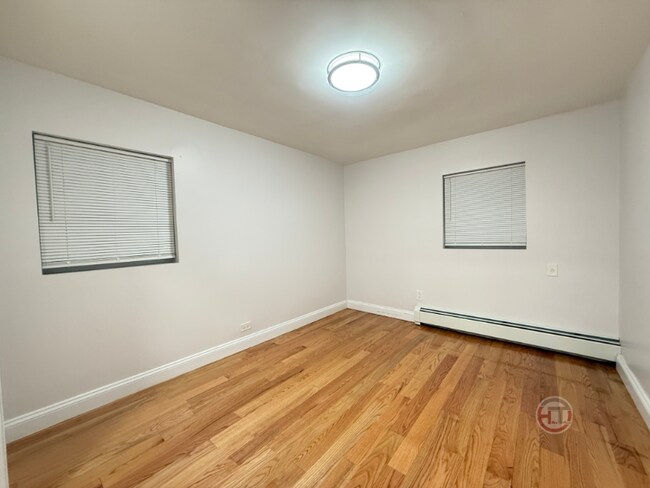 Foto del edificio - 1720 Williamsbridge Rd