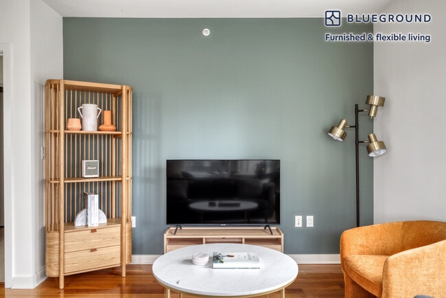 Foto del edificio - 10349 NE 10th St